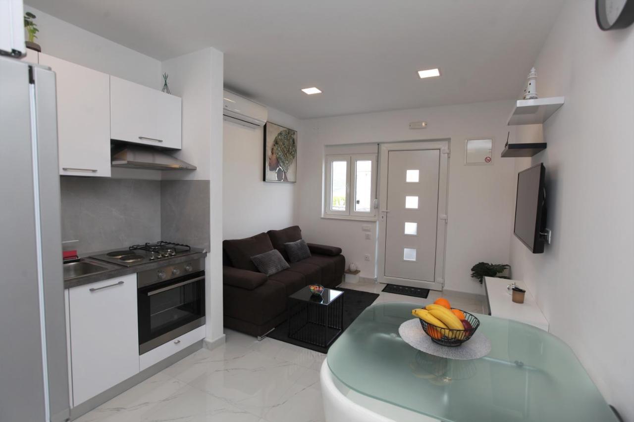 Apartmani Ive Trogir Exteriör bild