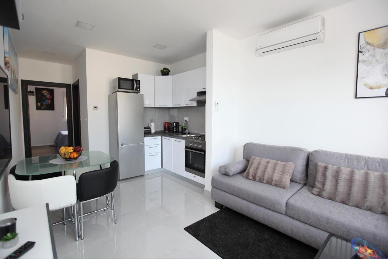Apartmani Ive Trogir Exteriör bild
