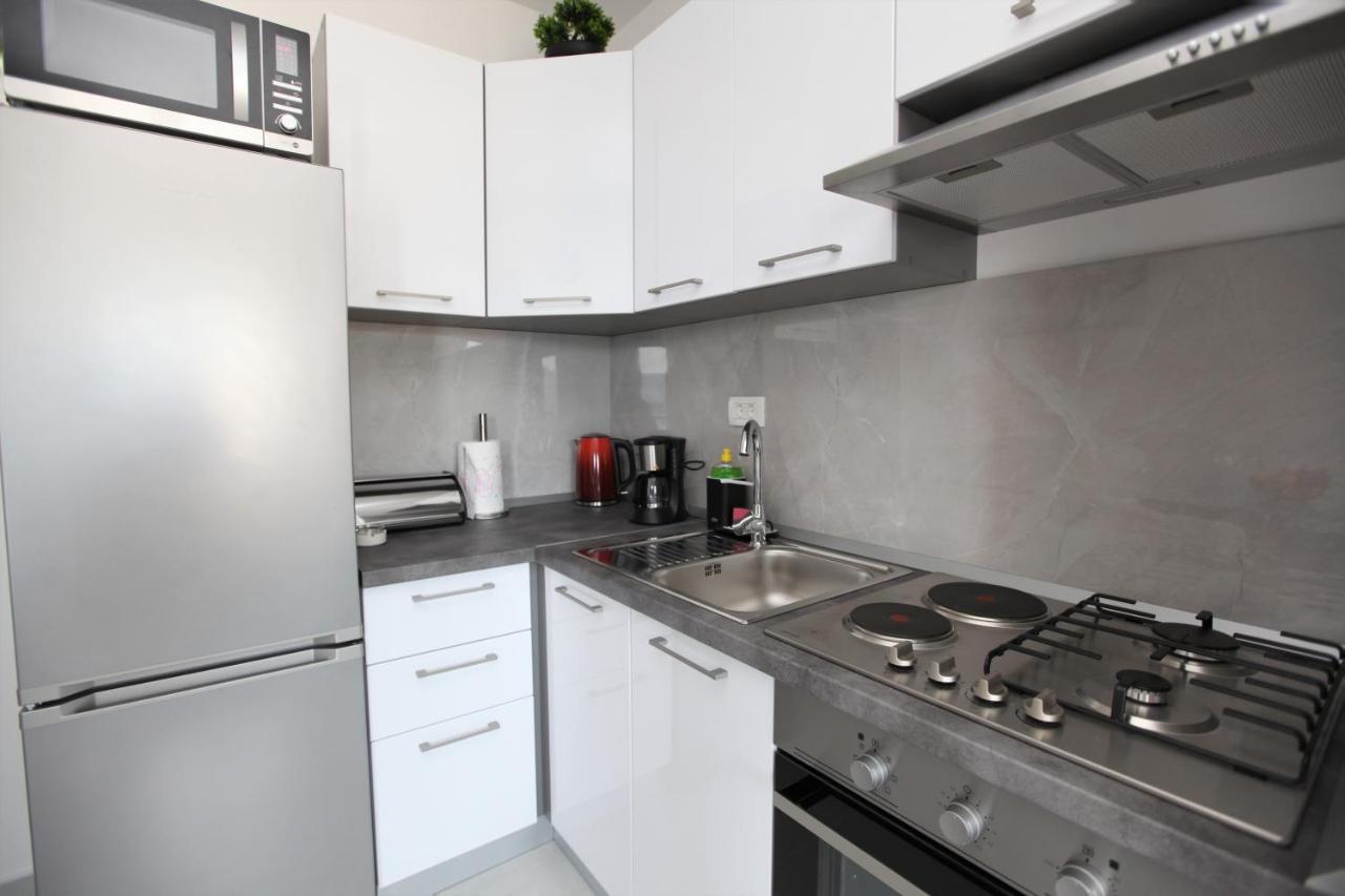 Apartmani Ive Trogir Exteriör bild