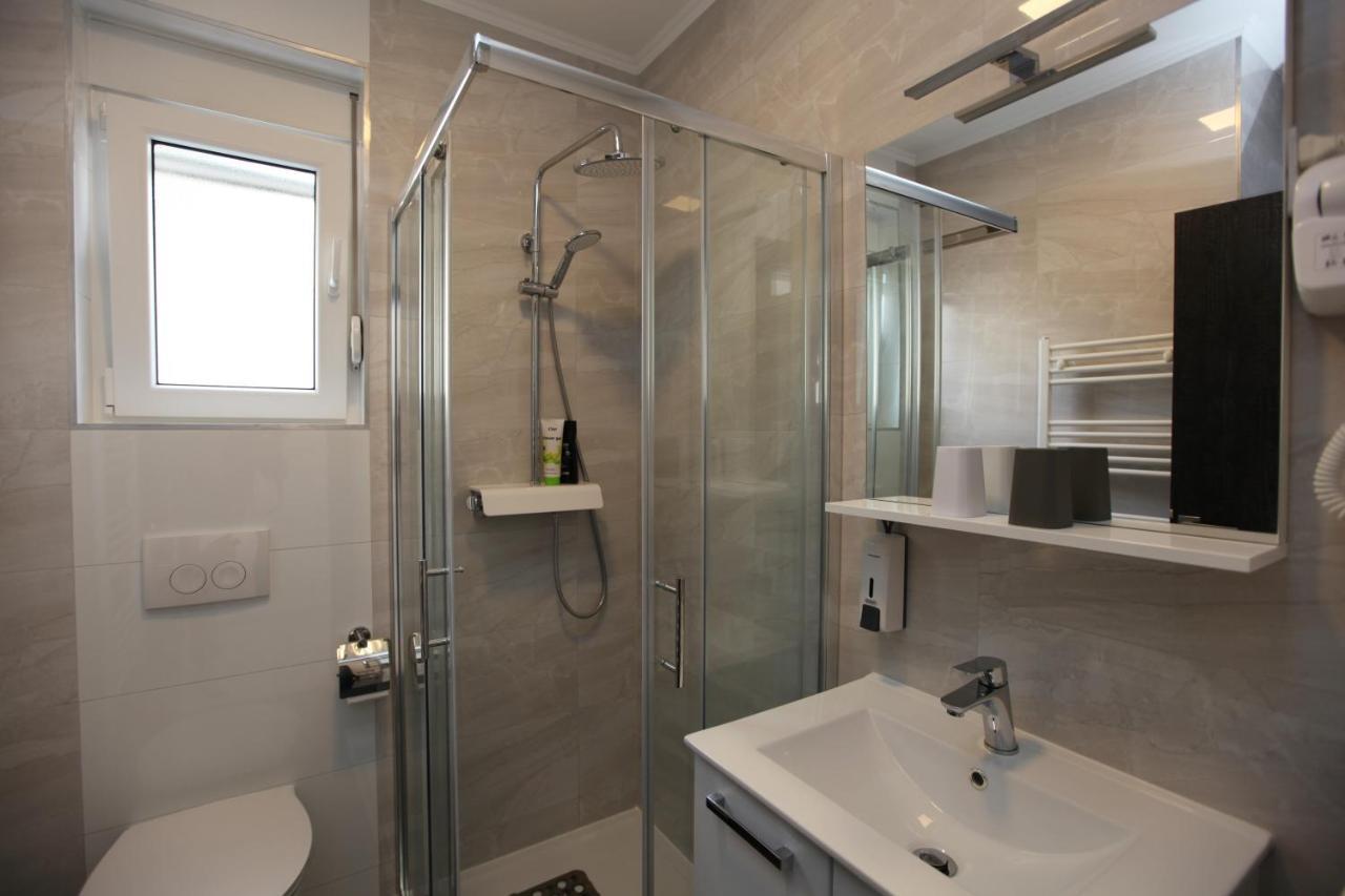 Apartmani Ive Trogir Exteriör bild