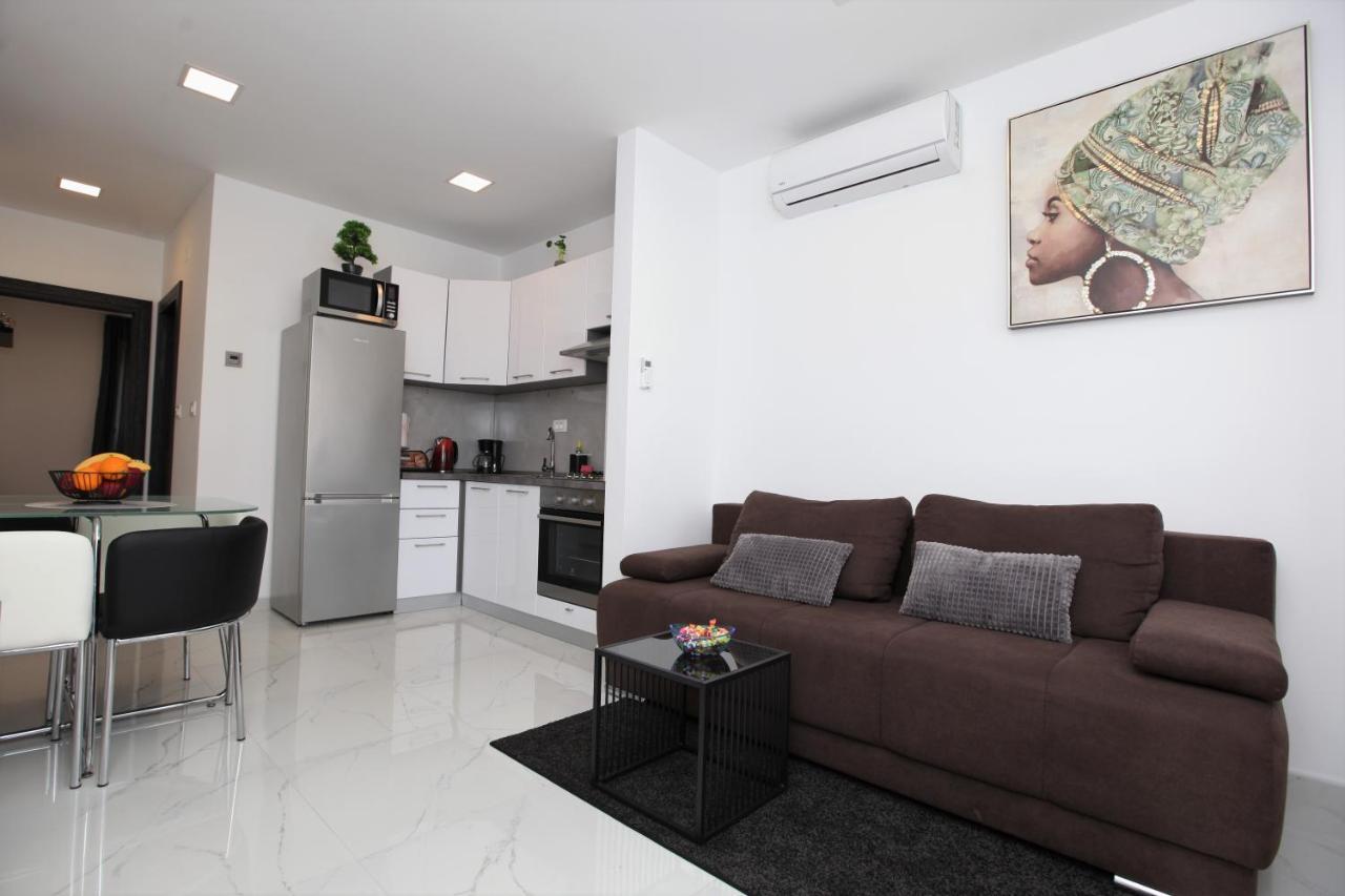 Apartmani Ive Trogir Exteriör bild